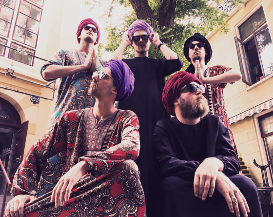 TURBOGURU _ Persfoto (zonder naam)