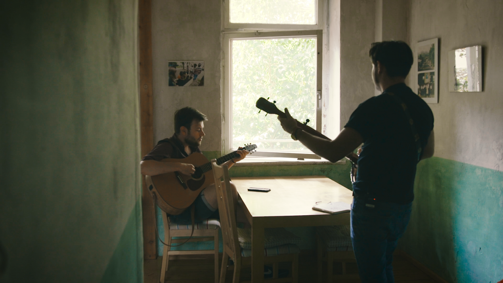 SVH - 30min - v40 Cleanup Grade en audio-00_26_25_18-Still015