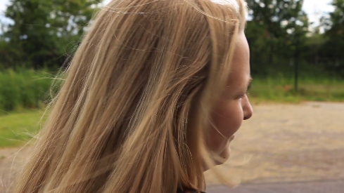 Still 6 - short film Kom Terug