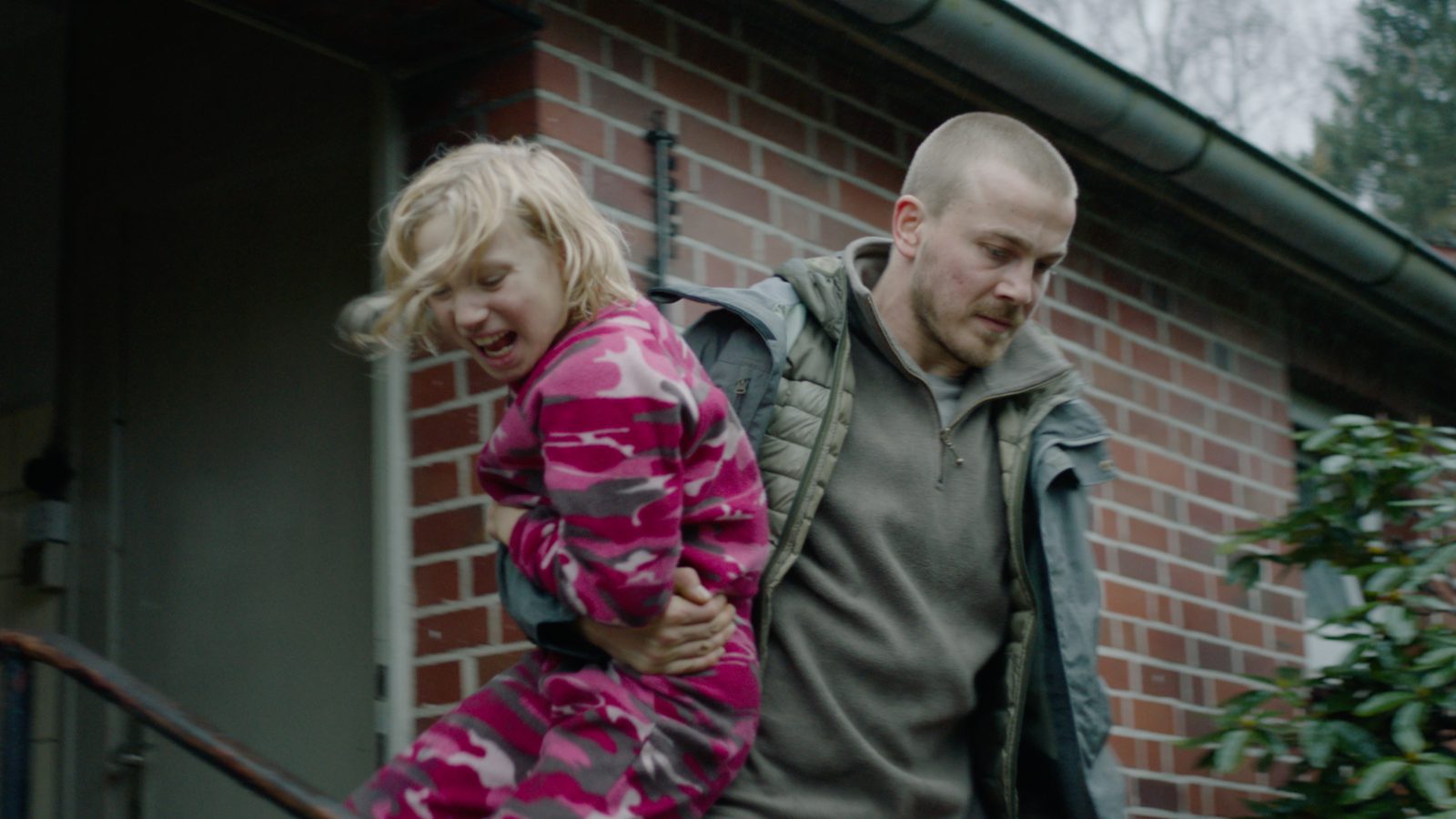 System-Crasher_st_8_jpg_sd-high_Copyright-Kineo-Film-Weydemann-Bros-Yunus-Roy-Imer