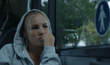 HellenthalStudios_MELANIE__1152p_StereoMix_noSubs_QT-ProRes422HQ_20201204_v01-00_00_58_13-Still008