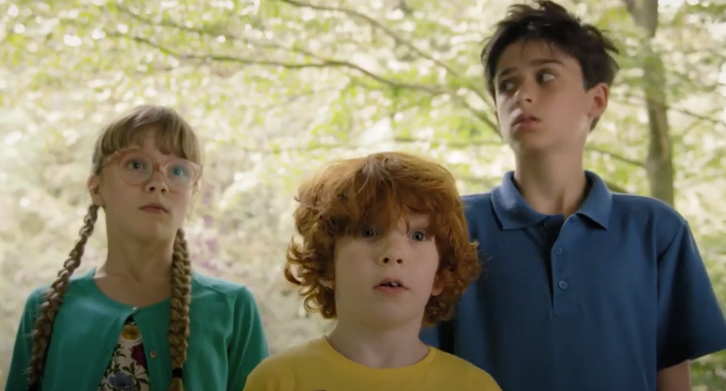 01 Club_van_vijf-watgebeurdhier